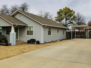 219 NW 1st St, Moore, OK 73160