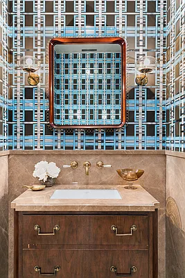 Sold by Compass | media 9