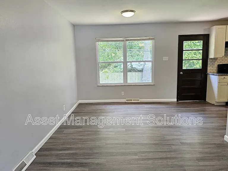 4110 Northern Aire Dr — Photo 5