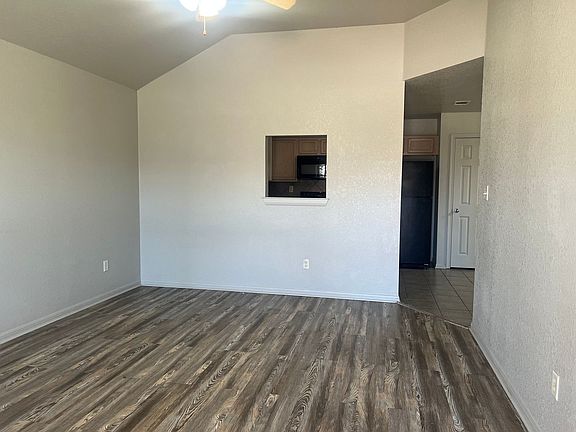 3rd image of 4705 John David Dr APT A