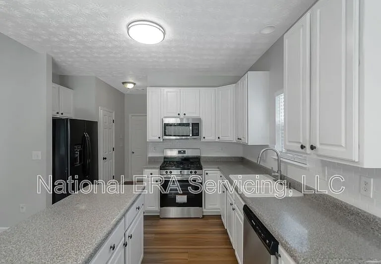 155 Greenland Dr — Photo 14