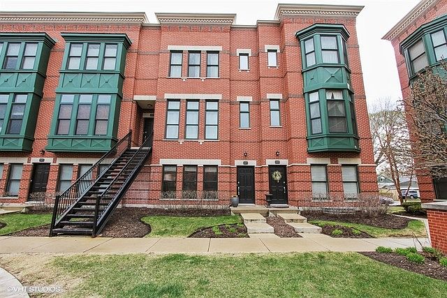 1st image of 227 W Wood St #76C