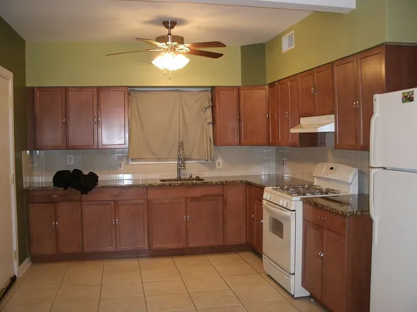59 Dwight St, Jersey City, NJ 07305