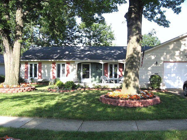 1st image of 485 Cranston Dr