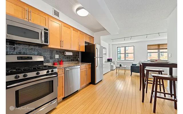 Sold by Douglas Elliman | media 14