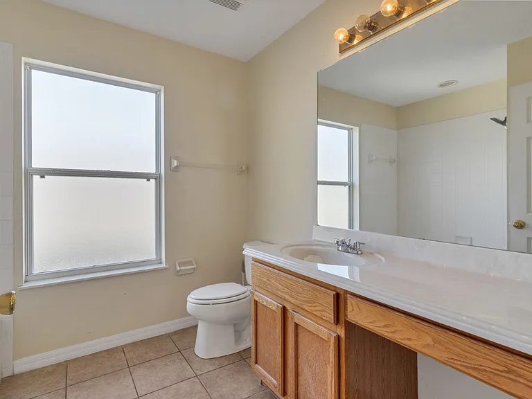 5604 Florence Harbor Dr — Photo 15