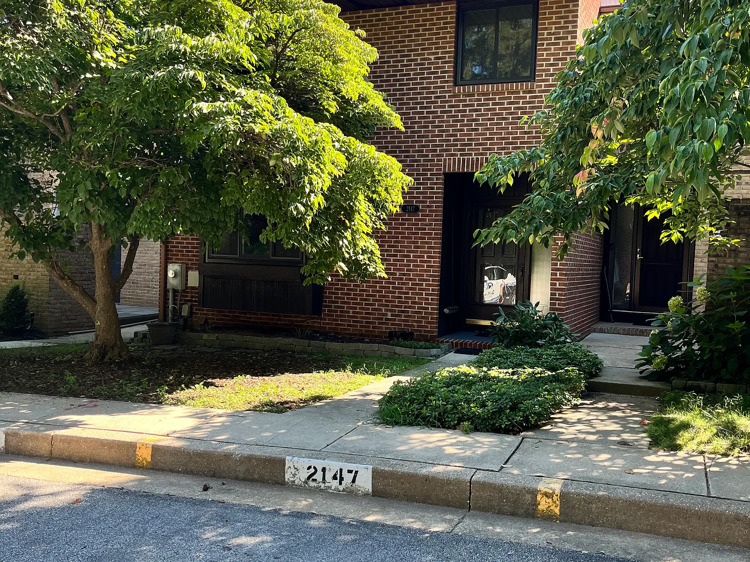 3 bed, 2640 sqft, $3,000 — Photo 1