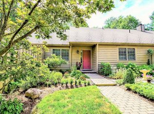 13 Donald Ross Dr, Granville, OH