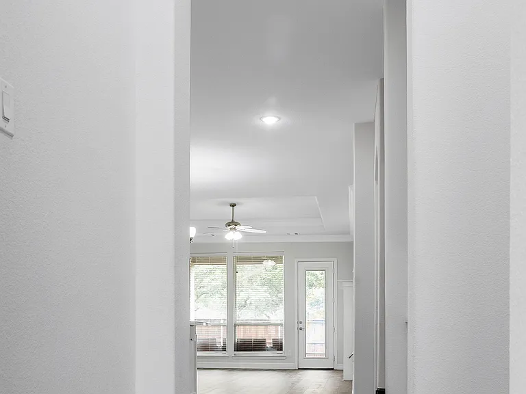 12569 Royal Oaks Ln — Photo 14
