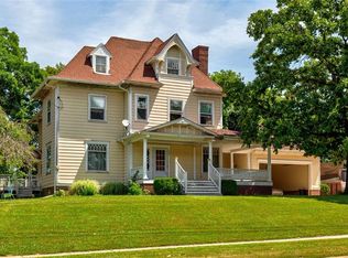 1957 Arlington Ave, Des Moines, IA 50314