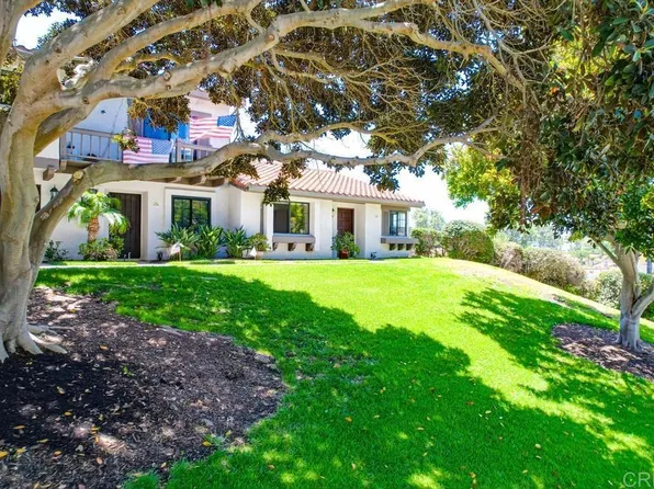 6942 Batiquitos Dr, Carlsbad, CA 92011