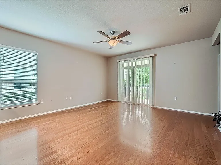 120 Muir Ct — Photo 6