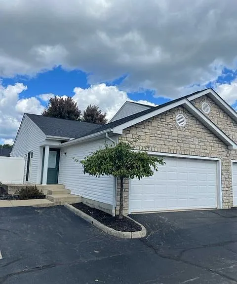 6680 Lagrange Dr — Photo 1