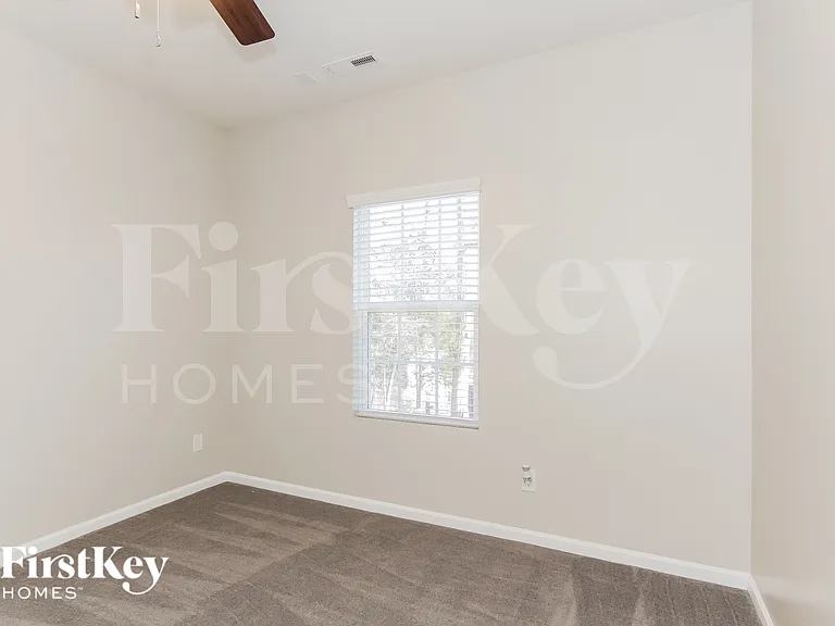 12204 Flatbush Dr — Photo 12
