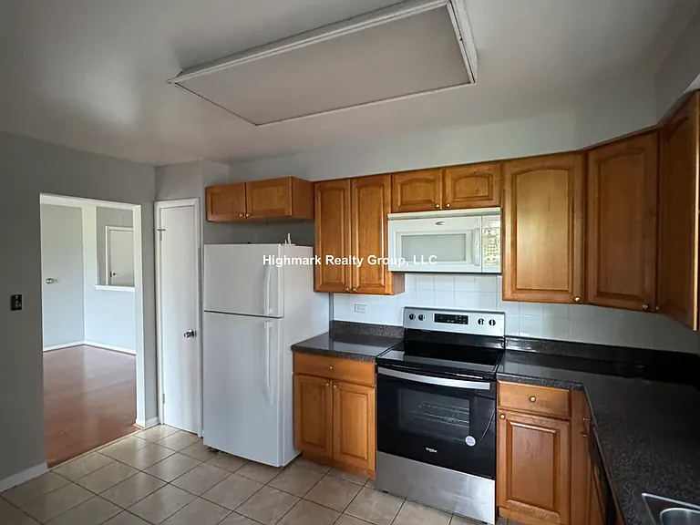 8644 Skokie Blvd #302A — Photo 2