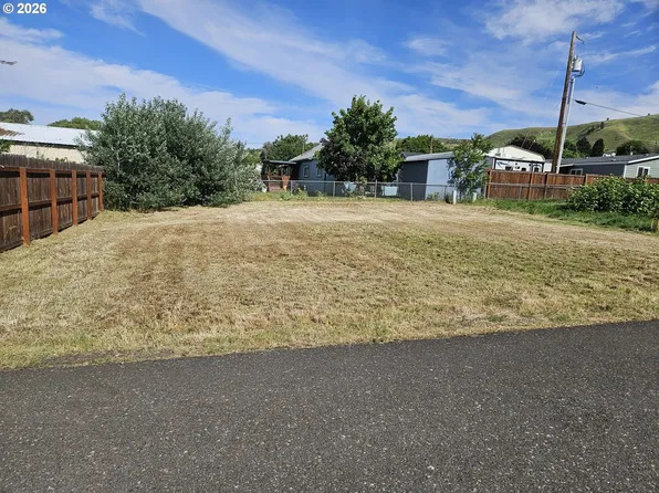 0 E 12th St #3, The Dalles, OR 97058