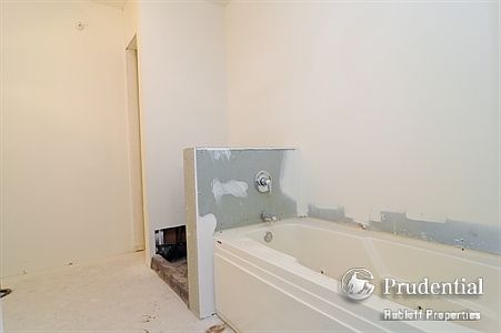 5th image of 420 E Waterside Dr Unit 3914