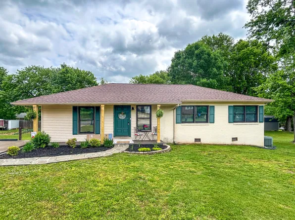 149 Spruce St S, Bruceton, TN 38317