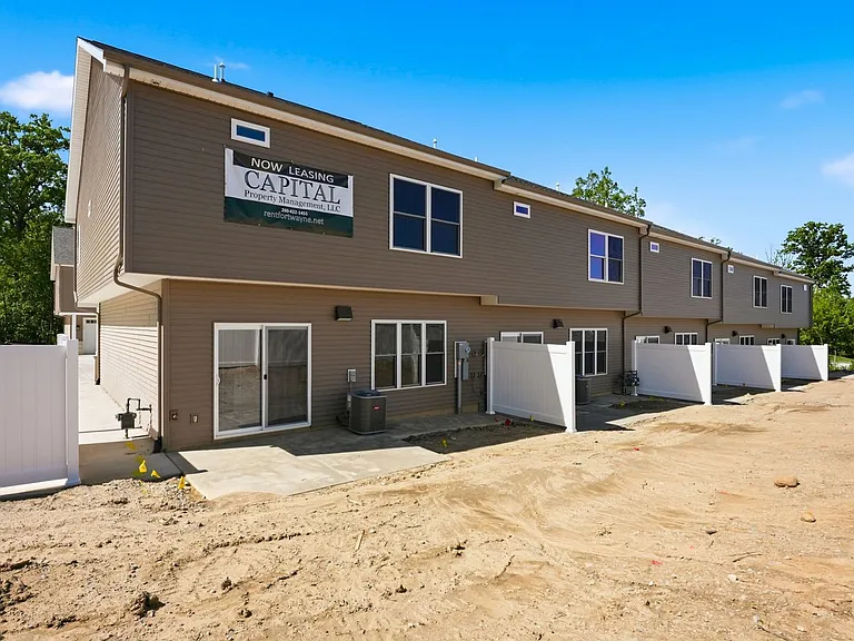 2890 Getz Rd — Photo 45