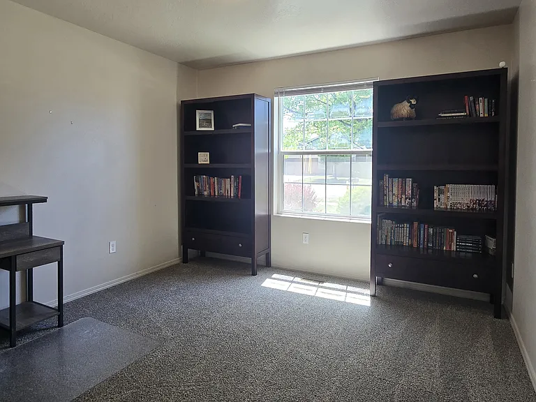 454 W Ramsbrook St — Photo 18