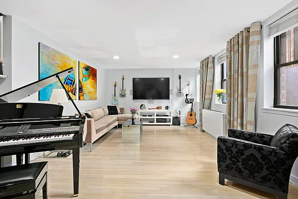 Sold by Compass | media 8