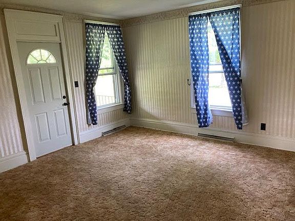 5th image of 5424 Montgomery