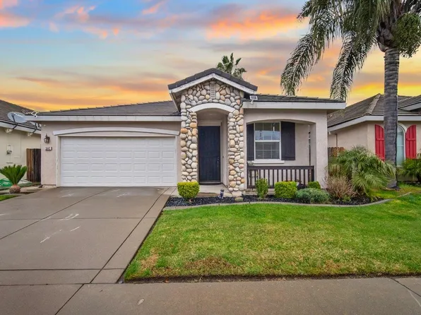 3042 Tintorera Way, Sacramento, CA 95833