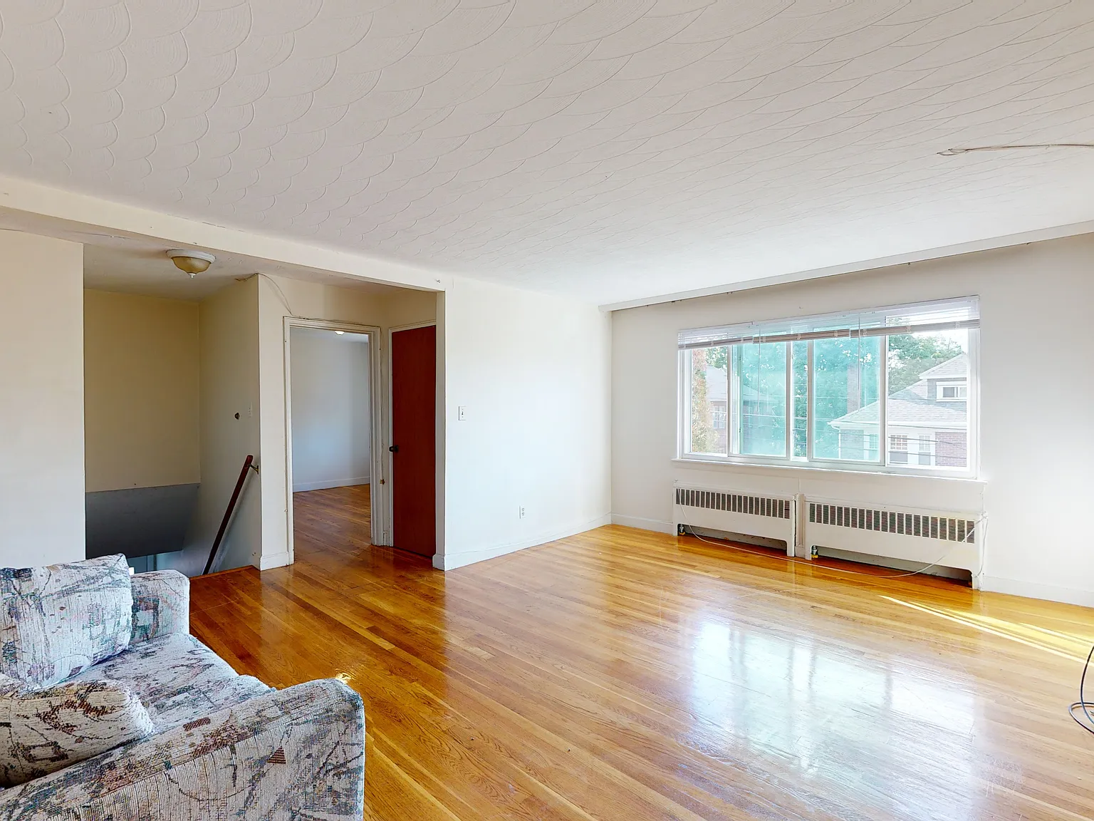 4 bed, 1500 sqft, $4,100 — Photo 3
