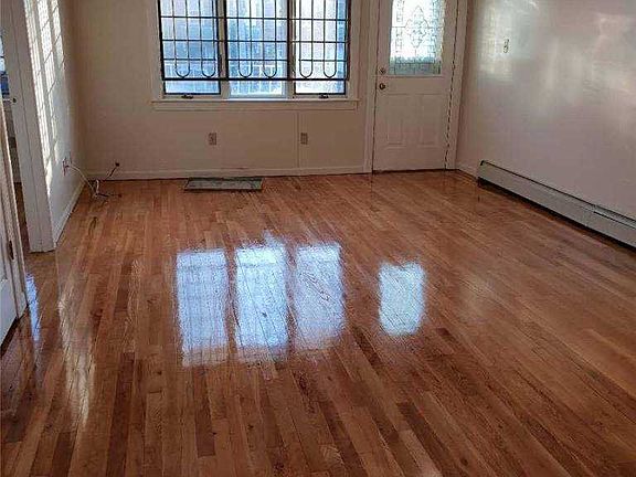 3rd image of 121-17 6th Ave #3