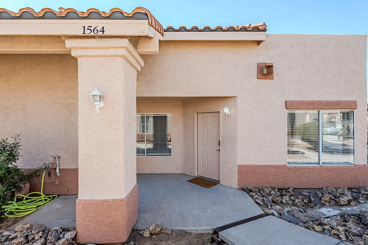 Building Photo - 1564 N Paseo La Tinaja