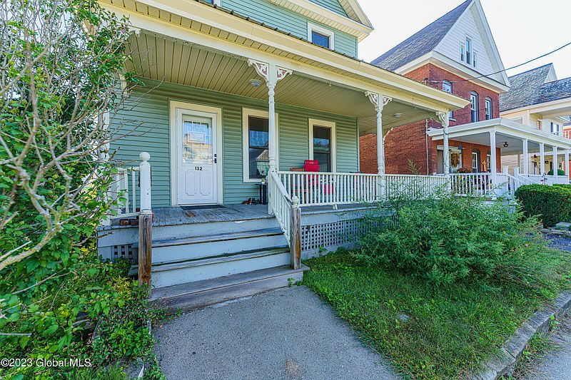 3rd image of 132 S 3rd Avenue