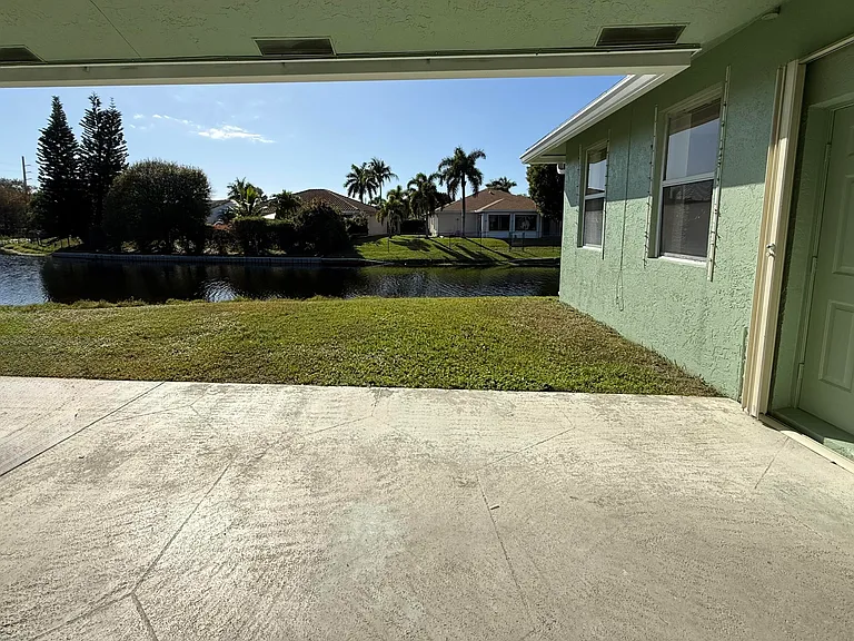 1168 Hatteras Cir — Photo 7