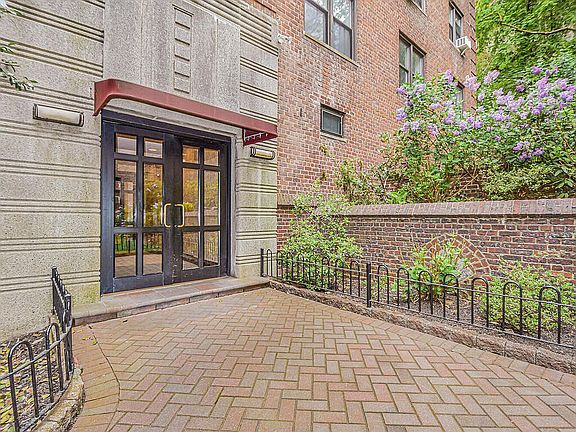 3rd image of 3015 Riverdale Ave APT 4-C