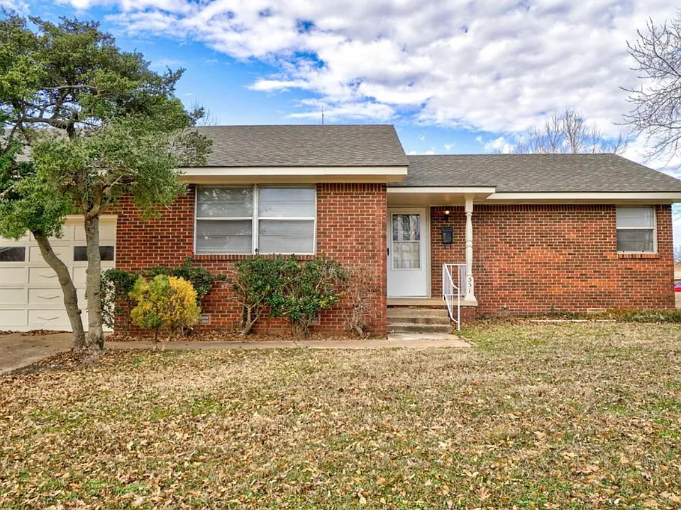 531 N Blackwelder Ave