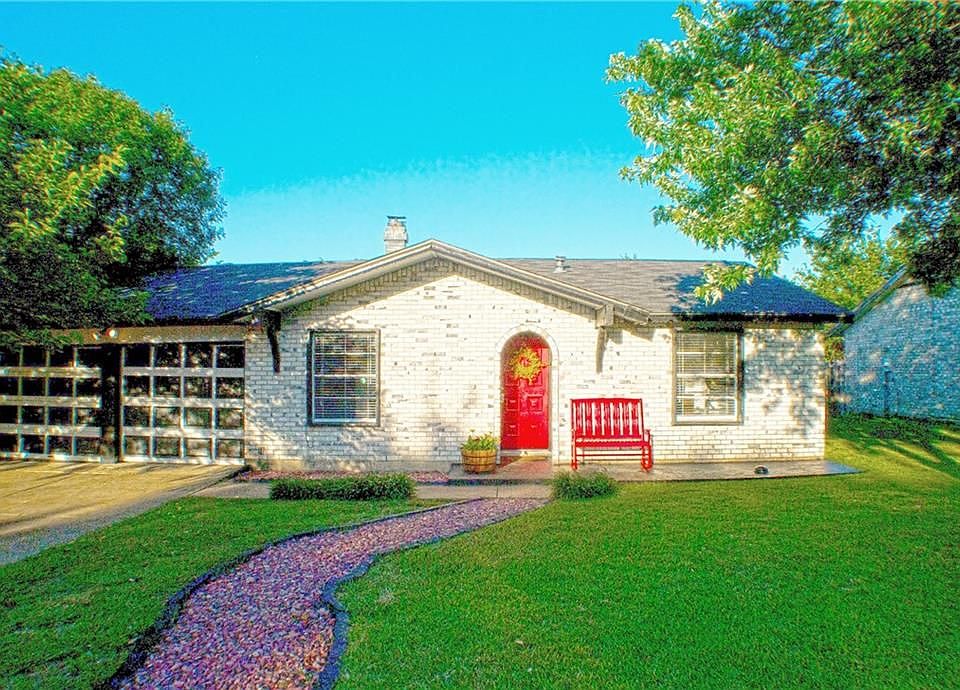 1st image of 3001 Hanover Dr