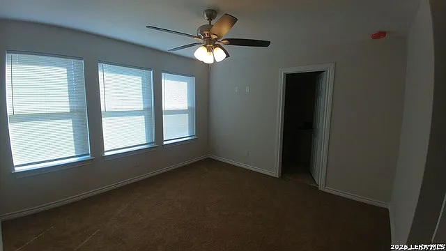 3 bed, 2.5 bath, 1325 sqft, $1,400 — Photo 4