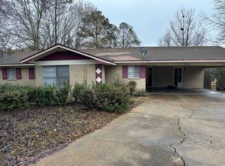 1817 Suncrest Cv, Jackson, MS 39212