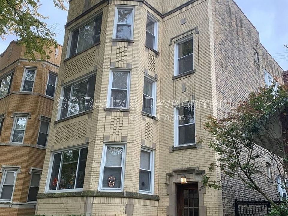 1st image of 6316 N Rockwell St APT 2