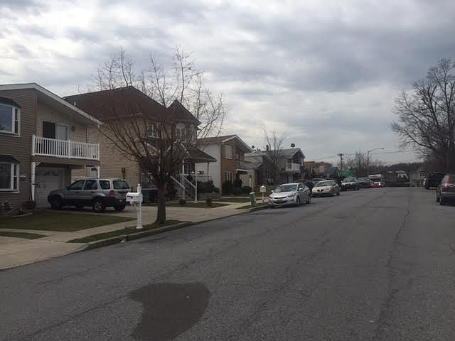 2nd image of 55 Watkins Ave