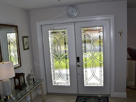 FRONT FRENCH CUT GLASS DOORS