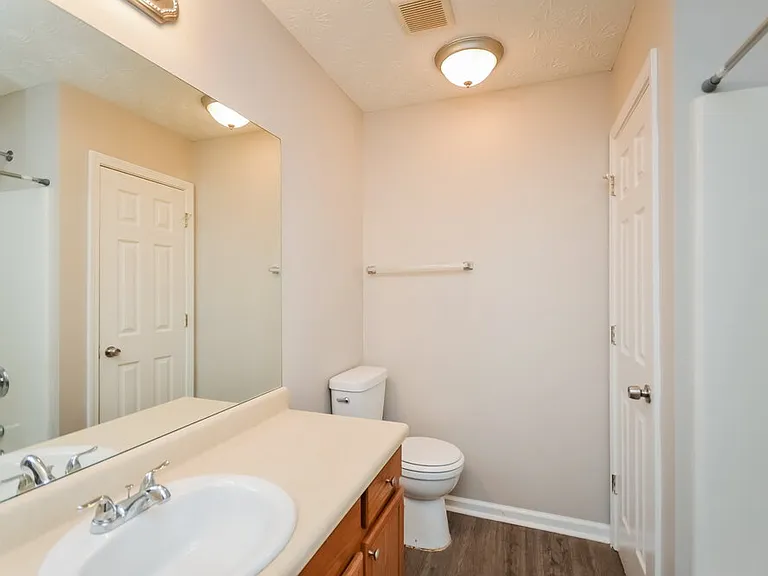 8224 Sterling Ln — Photo 11