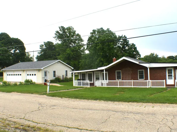 437 N Ave E, Canton, IL 61520