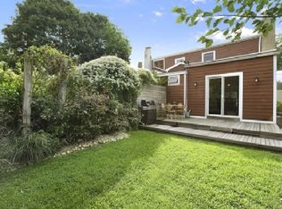 9 Elizabeth St, Sag Harbor, NY 11963