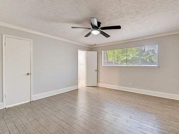 3rd image of 18015 Woodgum Dr #18015