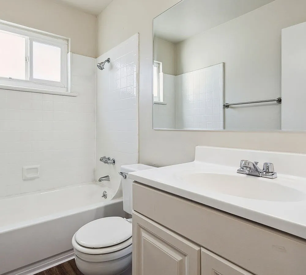 Coral Gardens Apartments — Photo 4