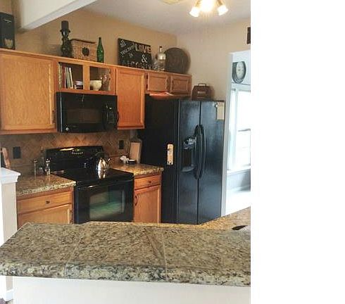 3rd image of 2855 Queensland Dr #2855