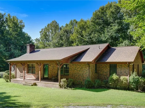 800 Dairy Rd, Reidsville, NC 27320