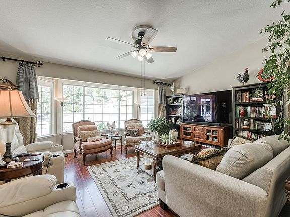 3rd image of 41322 Long Hollow Dr