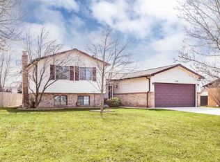 20990 S Miles St, Clinton Township, MI 48036