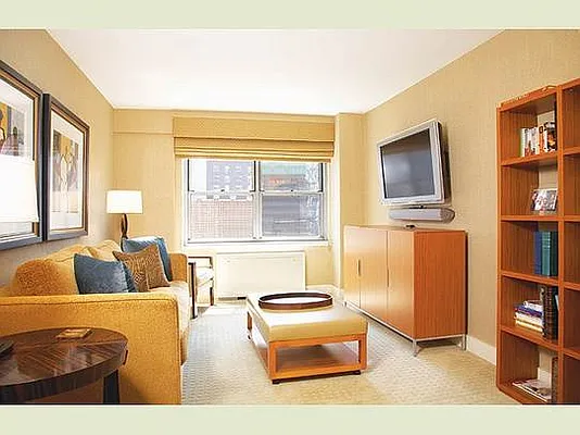 Sold by Stribling | media 3